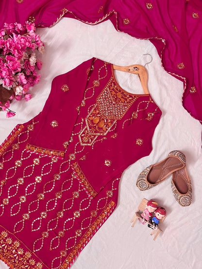 ENHANCE THE BEAUTY OF YOUR WARDROBE WITH THIS NEWLY LAUNCHED KURTI-PANT SET