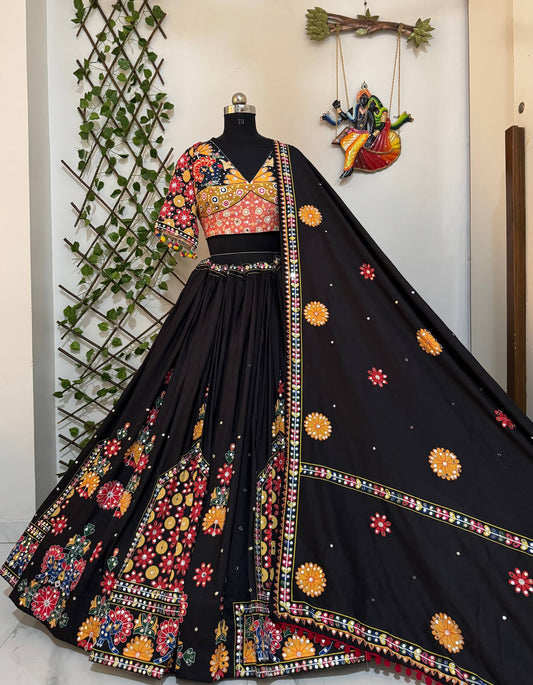 TRENDING NAVRATRI  SPECIAL CHANIYA CHOLI single available wholesale
