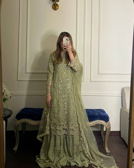 Đěsigner Party Wear Look Pur Heavy Faux Georgette Top Plazzo & Dupatta Set