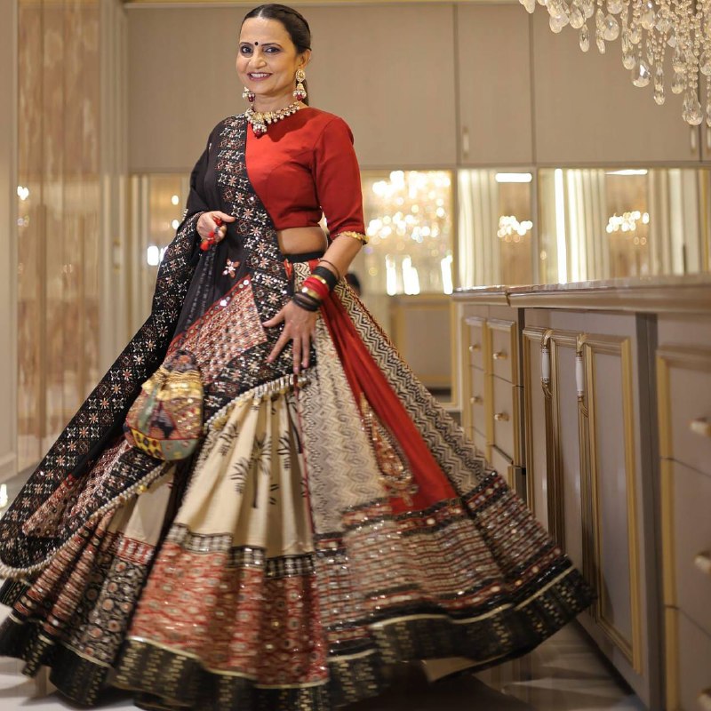 NAVRATRI  SPECIAL CHANIYA CHOLI NEW  PARTY WEAR LEHENGA CHOLI