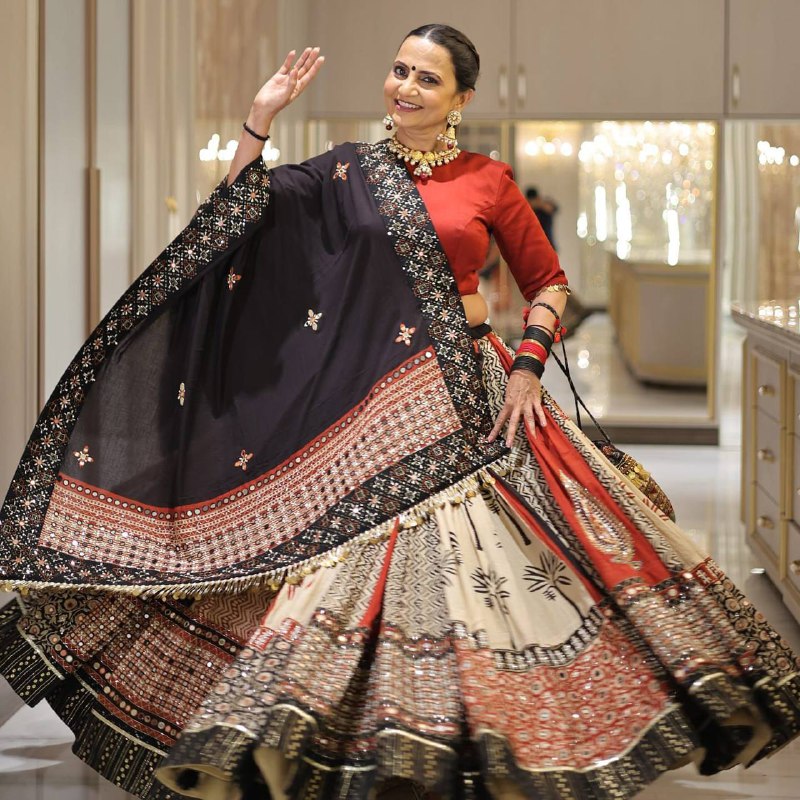NAVRATRI  SPECIAL CHANIYA CHOLI NEW  PARTY WEAR LEHENGA CHOLI