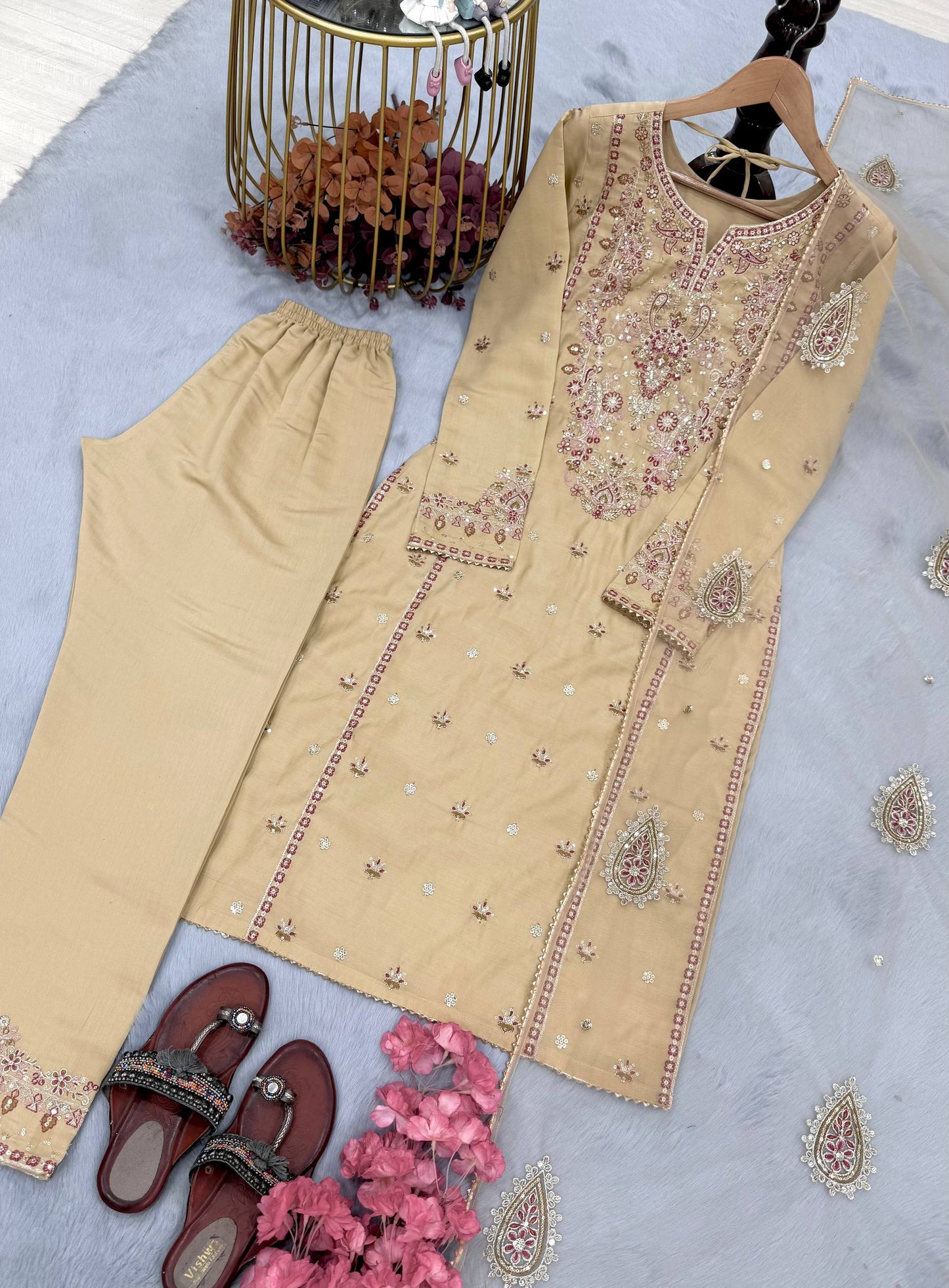 Đěsigner Party Wear Look Pur Jimmy Choo Top Plazzo & Dupatta Set