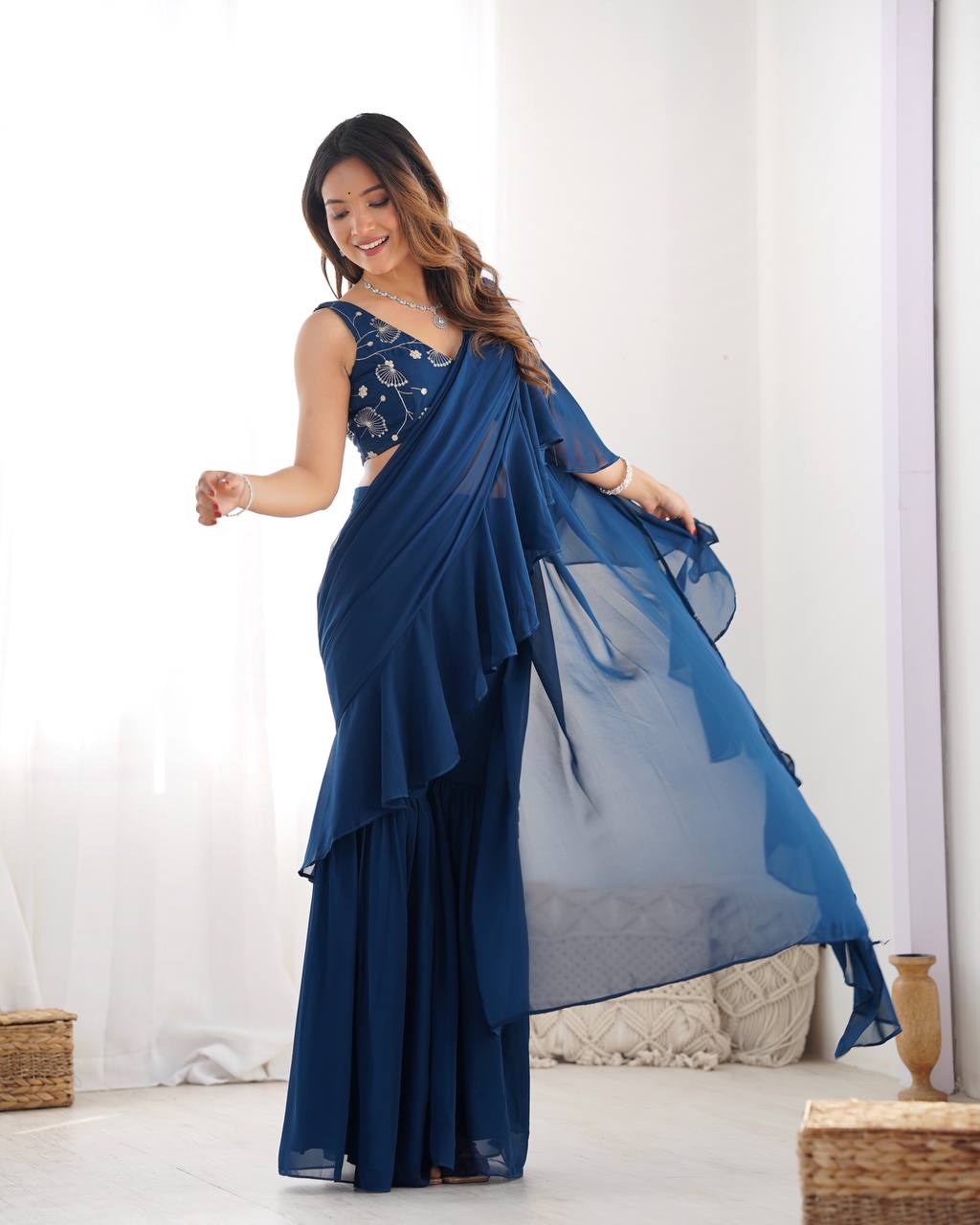 Ready to Wear Sharara saree with timeless addition for the upcoming festivities and weddings* *READY TO WEAR SHARARA SAREE WITH FULL STTICHED BLOUSE PREMIUM FOX GEORGETTE FABRIC