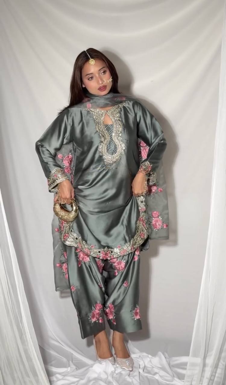 Đěsigner Party Wear Look top with farshi salwar