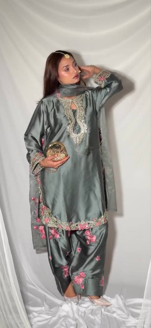 Đěsigner Party Wear Look top with farshi salwar