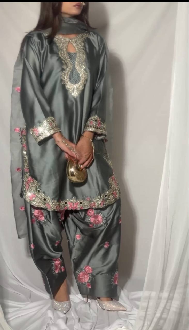 Đěsigner Party Wear Look top with farshi salwar