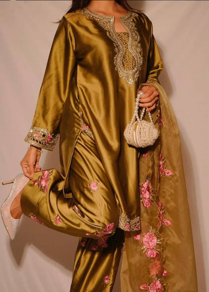 Đěsigner Party Wear Look top with farshi salwar