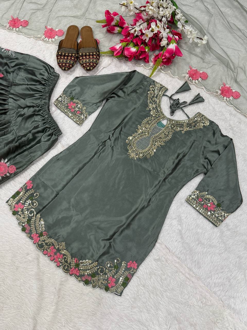Đěsigner Party Wear Look top with farshi salwar