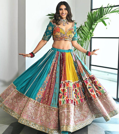 *NAVRATRI SPECIAL* DESIGNER PRINTED LAHENGA CHOLI single available wholesale