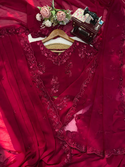 Designer Saree With Dupatta – Elegance Redefined ✨ Fall in love with this stunning saree in an eye-catching shade, crafted with finesse and rich detailing. A perfect blend of grace and glam!