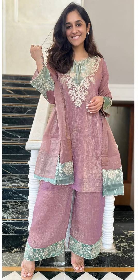 NEW ĐĚSIGNER PARTY WEAR TOP AND PANT WITH FANCY DUPPATA AND EMBROIDERY WORK