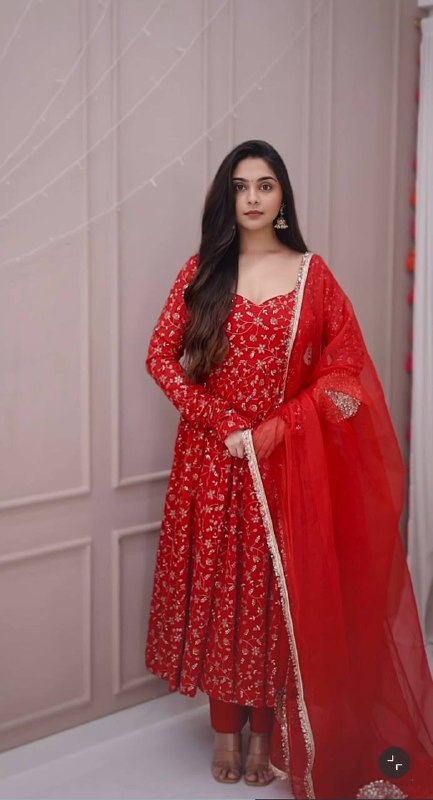 Đěsigner Anarkali Gown In New Fancy Style single available wholesale