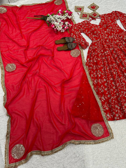 Đěsigner Anarkali Gown In New Fancy Style single available wholesale