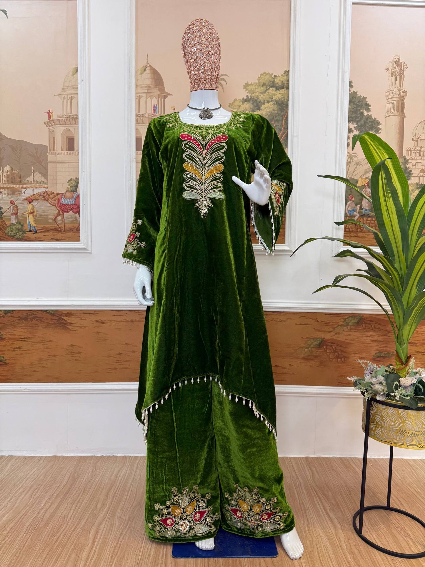 9000 VELVET✨KURTI & PLAZZO* *👗 EMBROIDERED KURTI ON VELVET FABRIC WITH EMBROIDERED PLAZZO