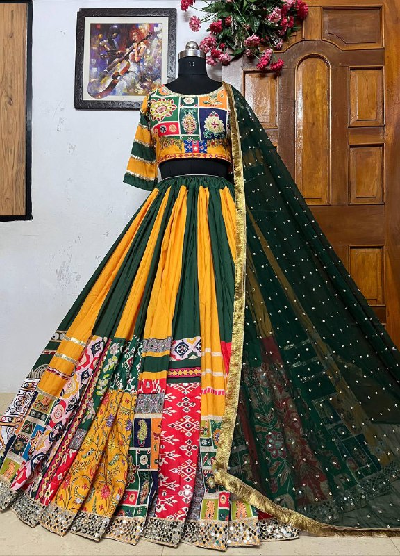 NAVRATRI SPECIAL* DESIGNER PRINTED LAHENGA CHOLI