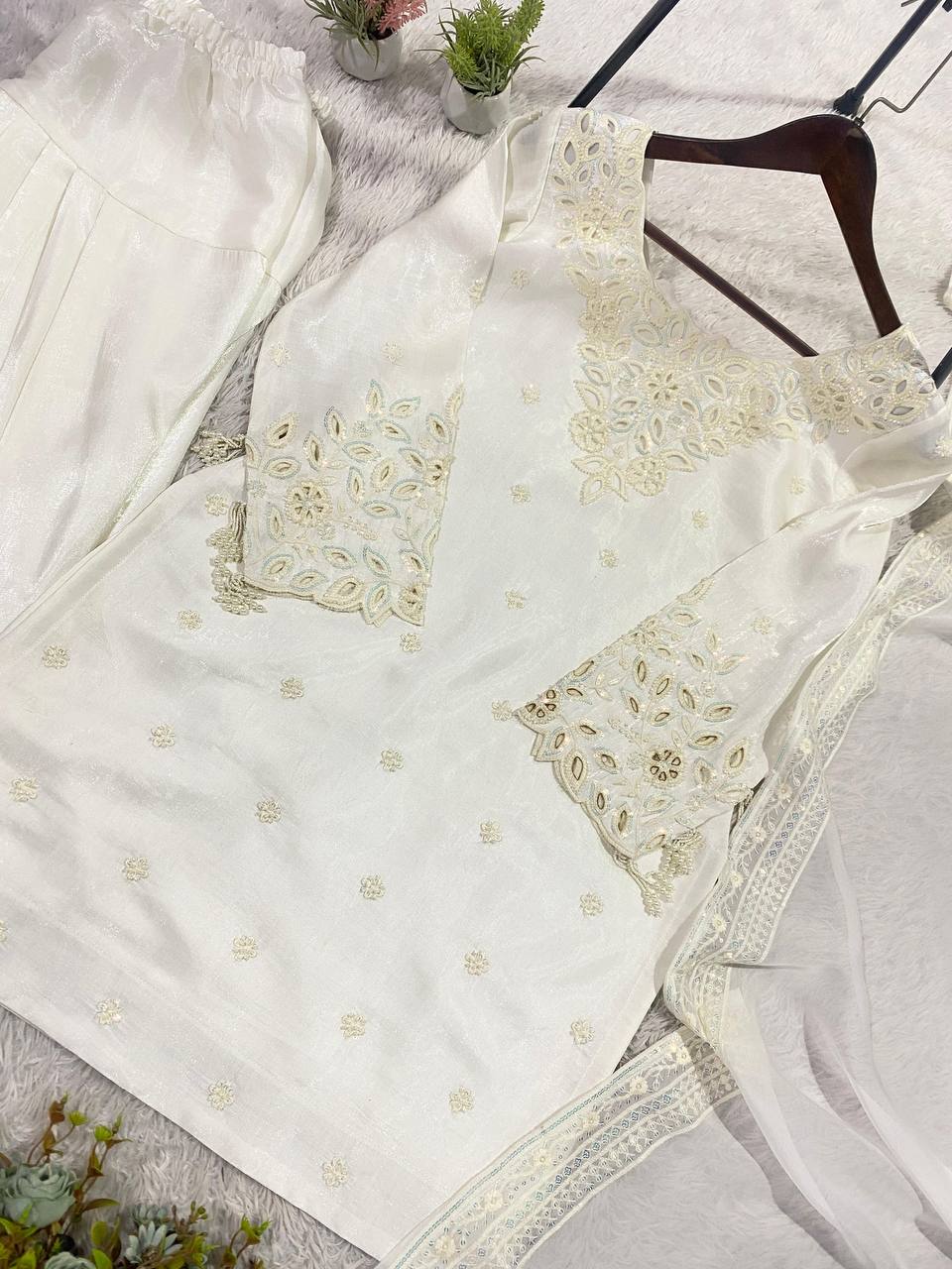 HANIA AMIR INSPIRED BEADS WITH SEQUENCE EMBROIDERY WORKED TOP, FARSI SALWAAR WITH DUPATTA