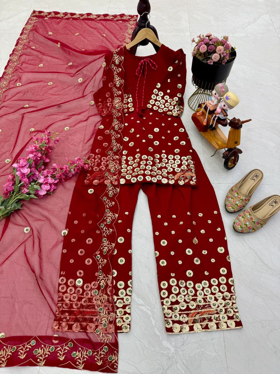 Designer Farshi Salwar PAKISTAN