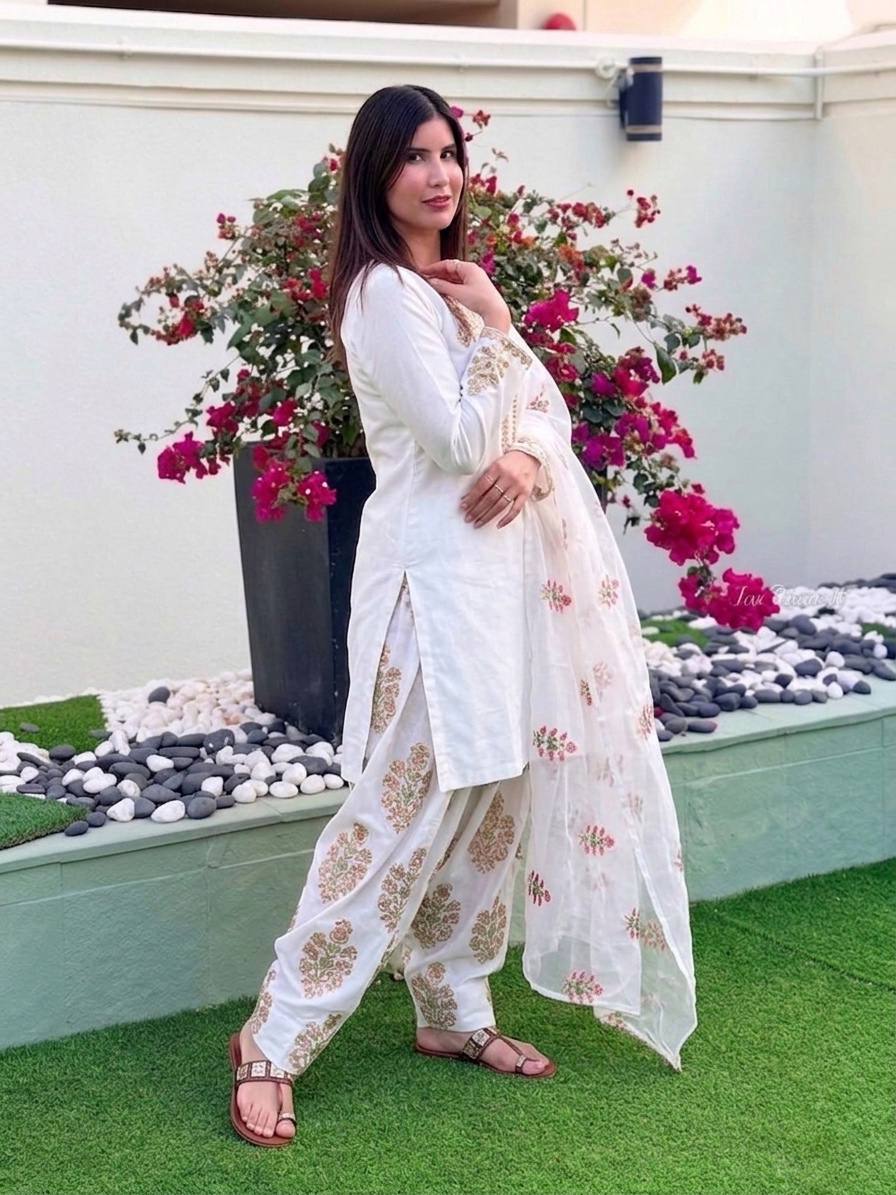 Women’s Ethnic Wear