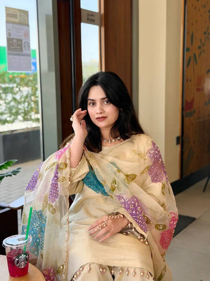 NEW ĐĚSIGNER PARTY WEAR TOP AND FARSI SALVAR. WITH FANCY DUPPATA WITH  EMBROIDERY WORK*
