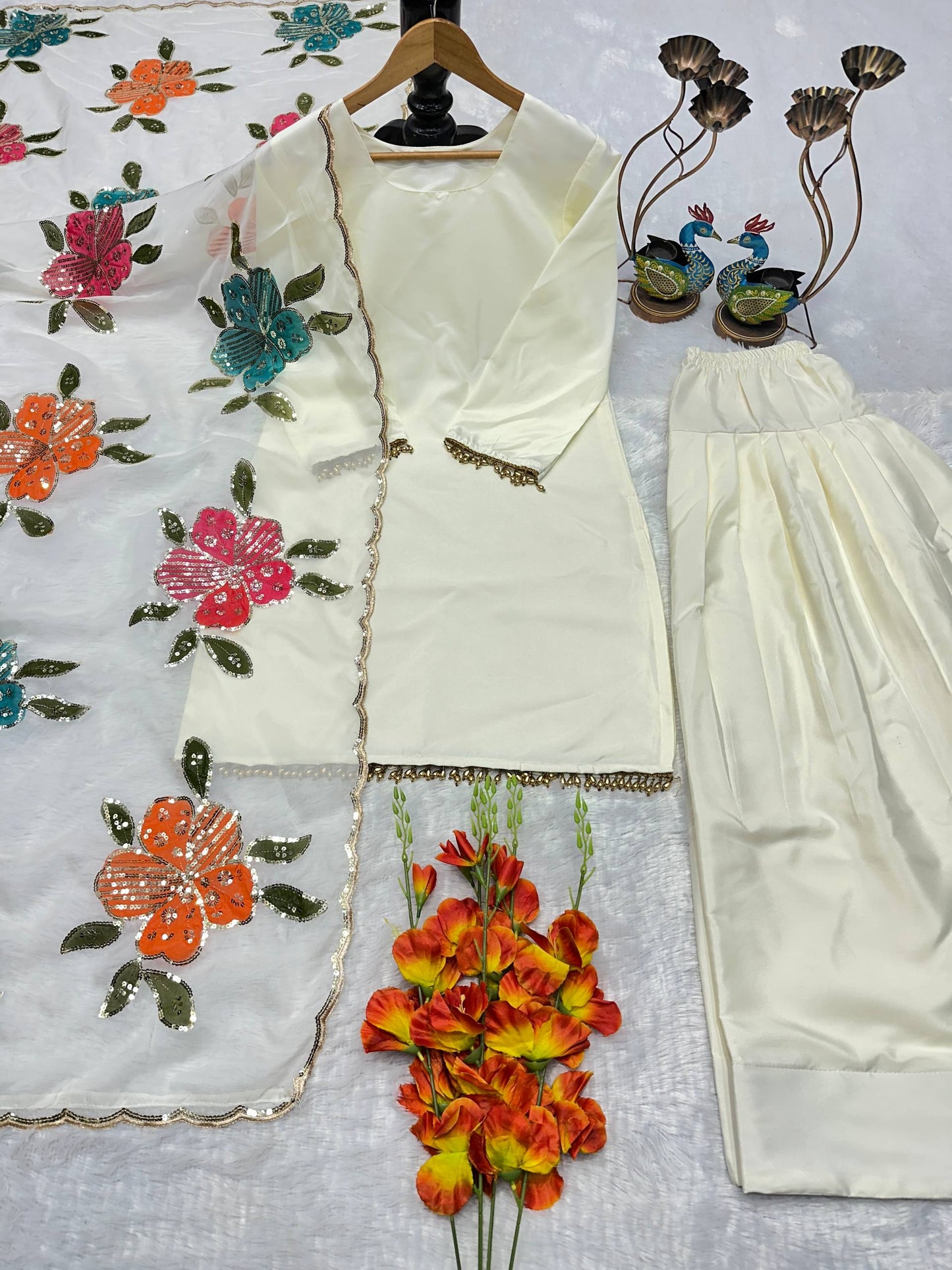 NEW ĐĚSIGNER PARTY WEAR TOP AND FARSI SALVAR. WITH FANCY DUPPATA WITH  EMBROIDERY WORK*