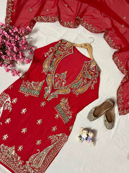 ENHANCE THE BEAUTY OF YOUR WARDROBE WITH THIS NEWLY LAUNCHED _ KURTI BLOUSE-PENT-AND DUPATTA SET
