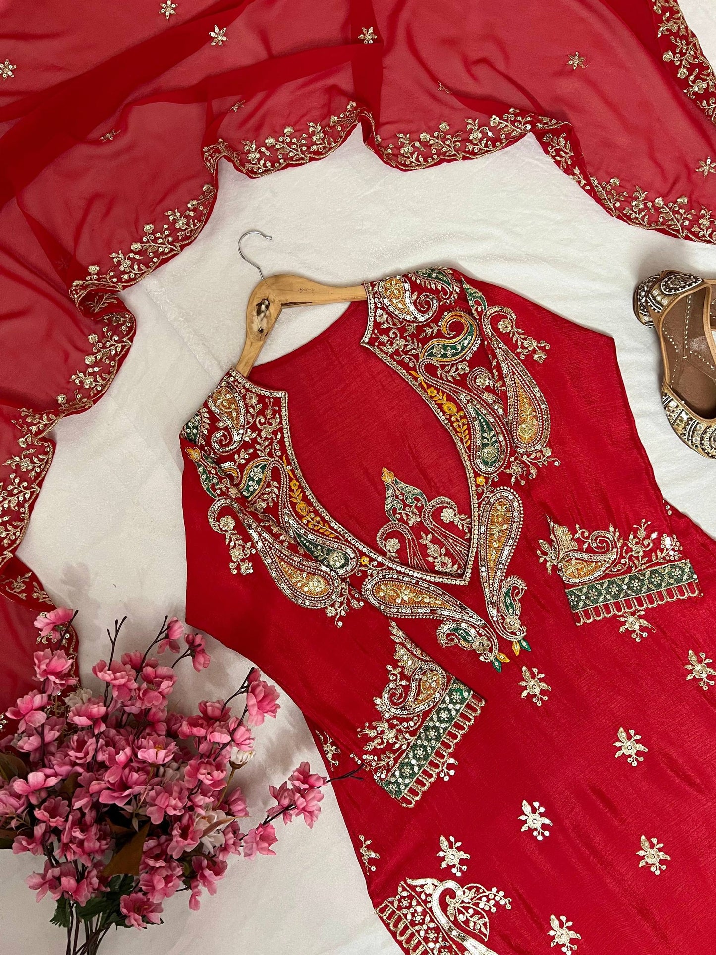ENHANCE THE BEAUTY OF YOUR WARDROBE WITH THIS NEWLY LAUNCHED _ KURTI BLOUSE-PENT-AND DUPATTA SET