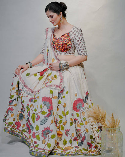 Navratri Special Lehenga Choli With 6 Meter Heavy Flair