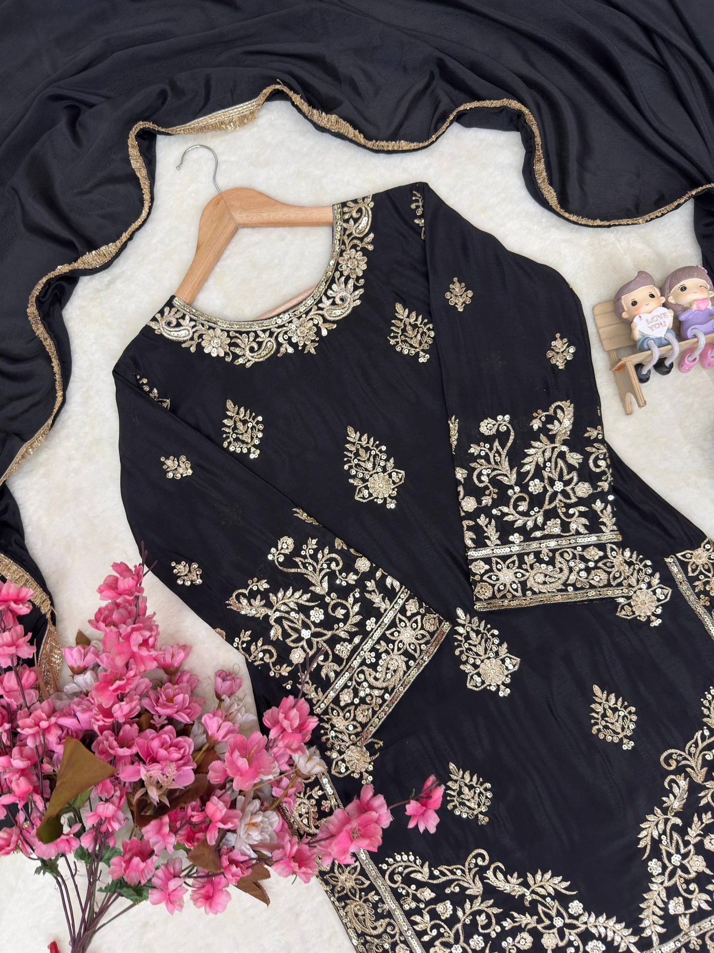 ENHANCE THE BEAUTY OF YOUR WARDROBE WITH THIS NEWLY LAUNCHED KURTI & SHARARA SET