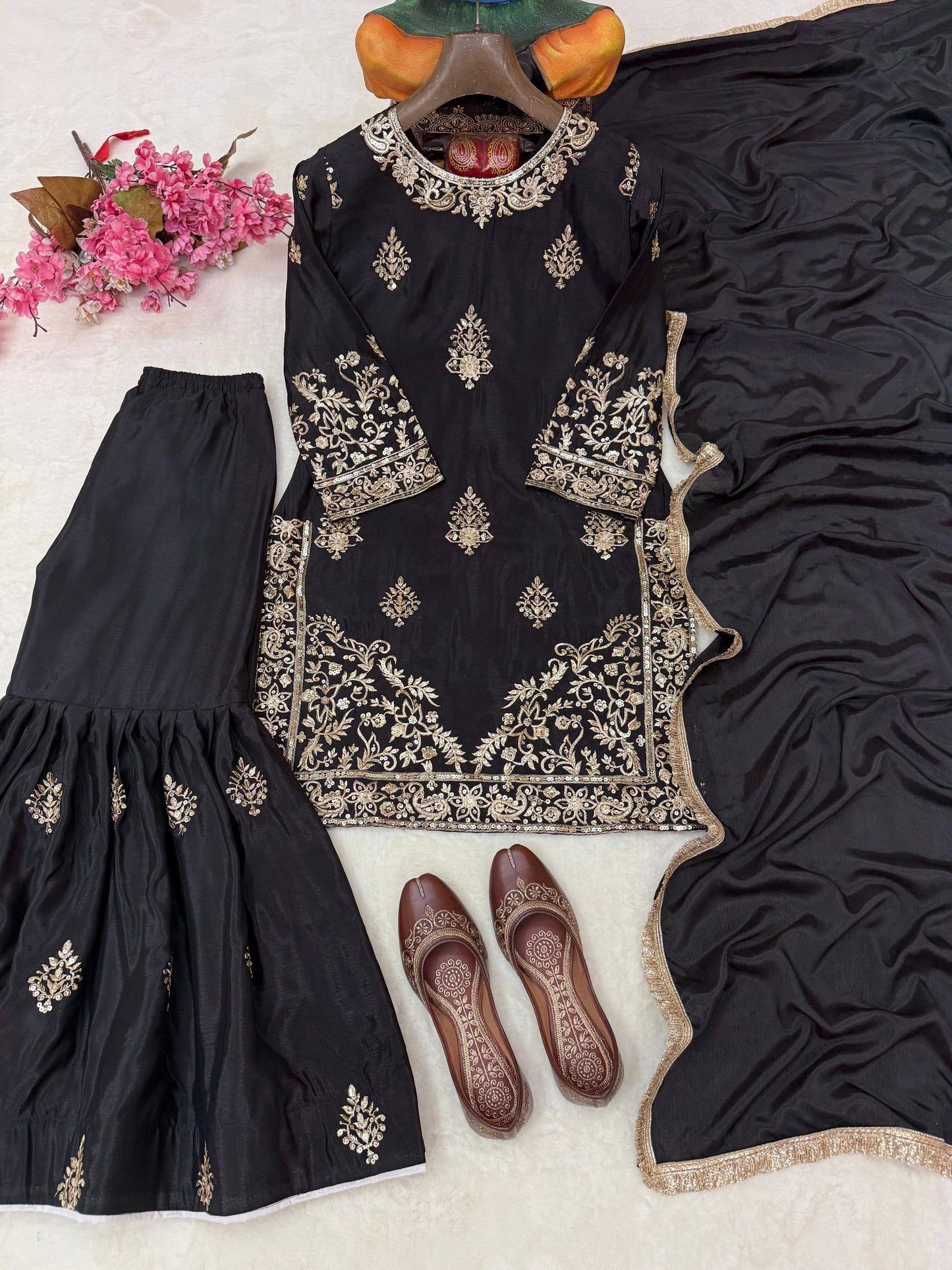 ENHANCE THE BEAUTY OF YOUR WARDROBE WITH THIS NEWLY LAUNCHED KURTI & SHARARA SET