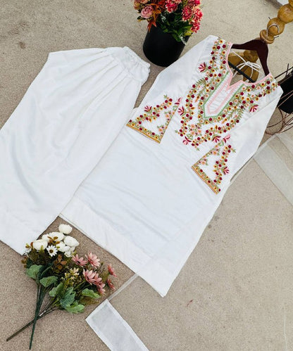New Designer Collection In Natural Crep Silk Top-Bottom And Dupatta Set Fully Stitched Ready To Wear