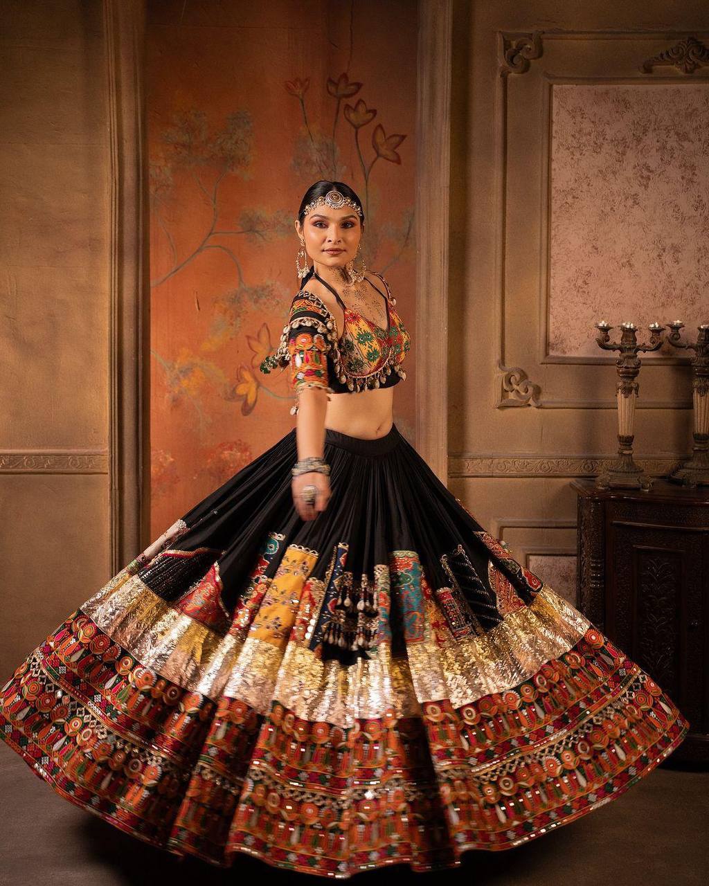 NAVRATRI SPECIAL* DESIGNER PRINTED LAHENGA CHOLI