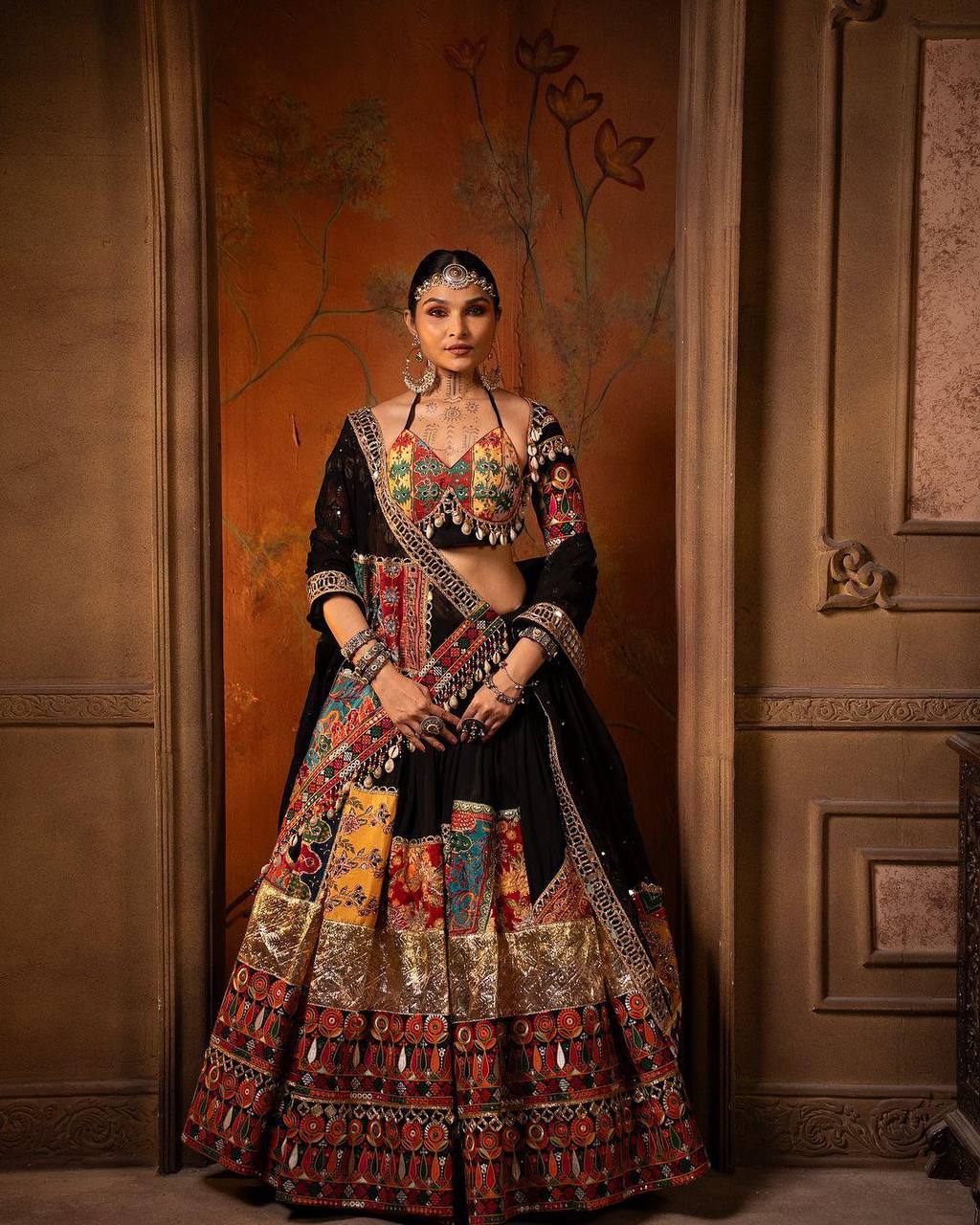 NAVRATRI SPECIAL* DESIGNER PRINTED LAHENGA CHOLI