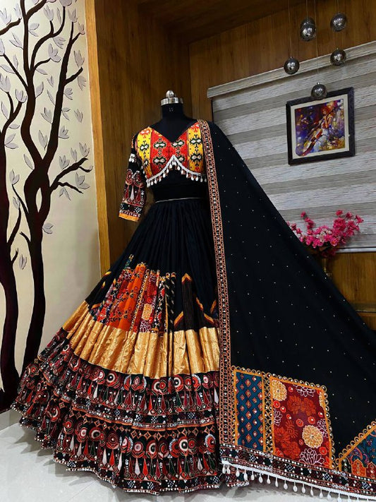 NAVRATRI SPECIAL* DESIGNER PRINTED LAHENGA CHOLI