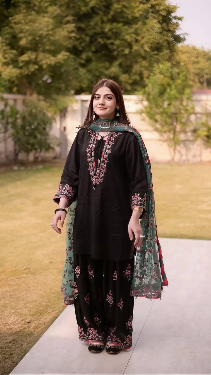 Women’s Ethnic Wear