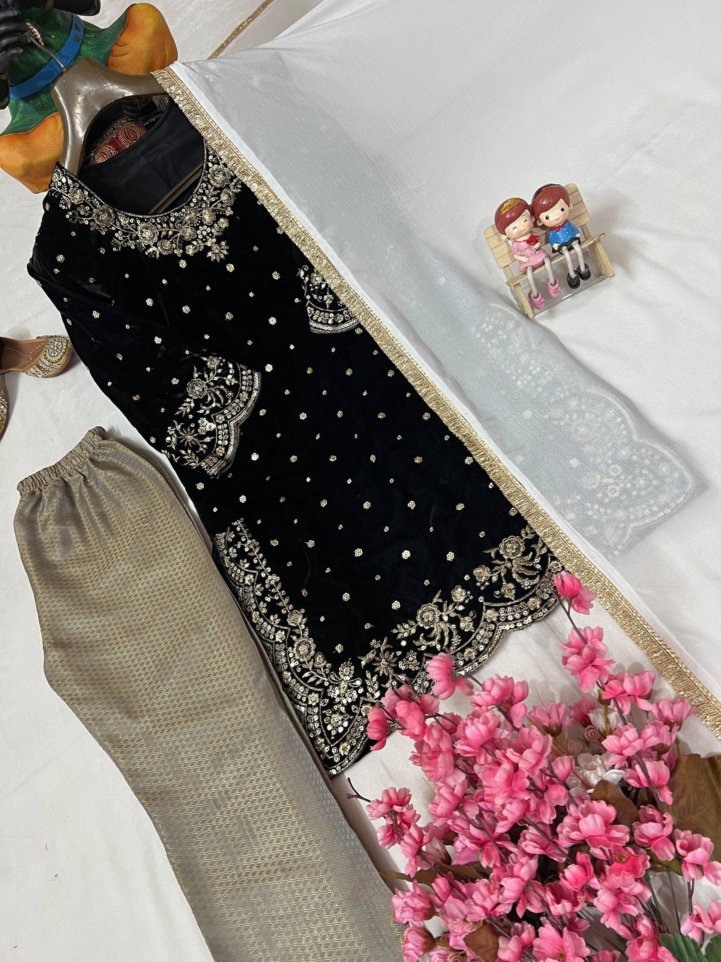 VELVET KURTI-PANT SET single available wholesale