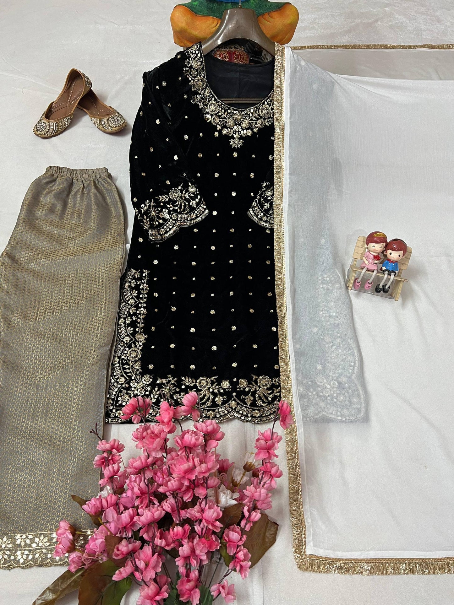 VELVET KURTI-PANT SET single available wholesale