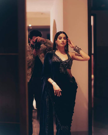 CELEBRITY INSPIRED NEW UPCOMMING SPECIAL WEDDING SUPERHIT TRENDING VELVET SAREE WITH EMBROIDERY WORK & UNSTITCHED BLOUSE