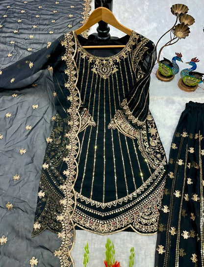 ĐĚSIGNER PARTY WEAR TOP AND PLAZO. WITH FANCY DUPPATA AND EMBROIDERY WORK