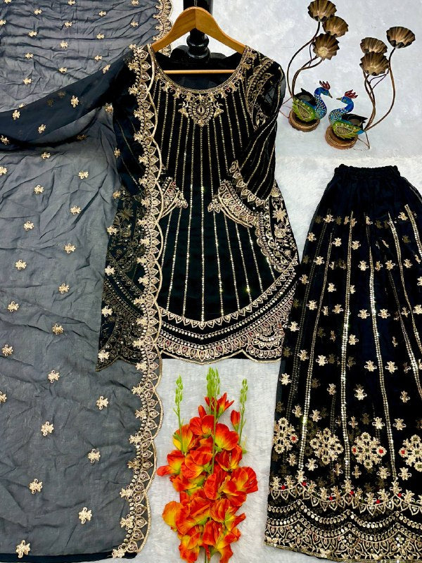 ĐĚSIGNER PARTY WEAR TOP AND PLAZO. WITH FANCY DUPPATA AND EMBROIDERY WORK