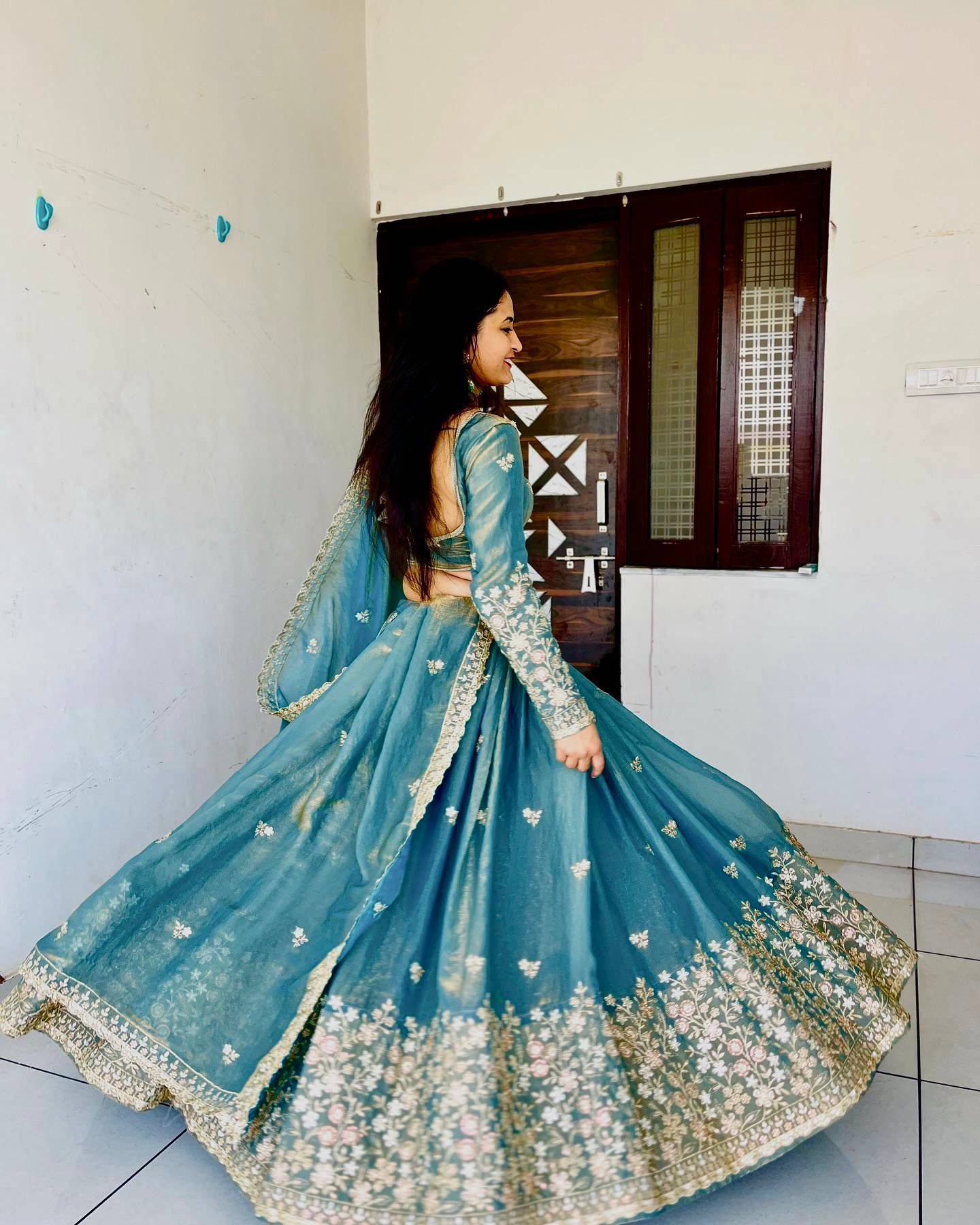 PRESENTING NEW  PARTY WEAR LEHENGA CHOLI