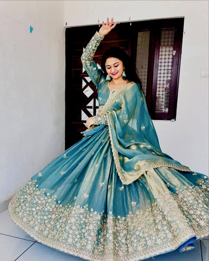 PRESENTING NEW  PARTY WEAR LEHENGA CHOLI