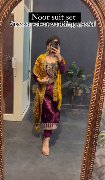 ĐĚSIGNER PARTY WEAR TOP AND  PLAZO  WITH FANCY DUPPATA AND EMBROIDERY WORK single available wholesale