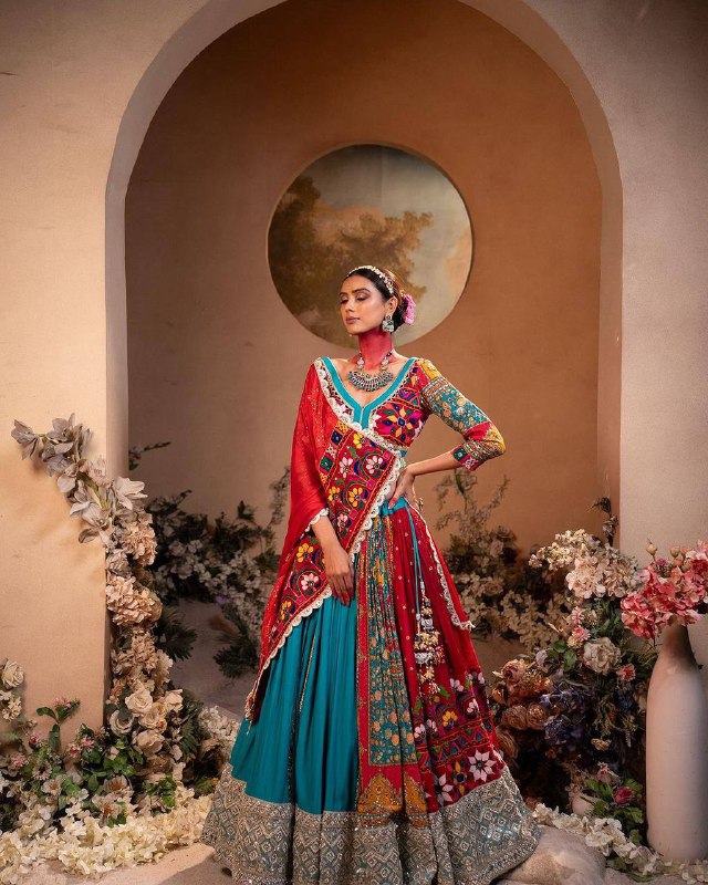 NAVRATRI SPECIAL* DESIGNER PRINTED LAHENGA CHOLI
