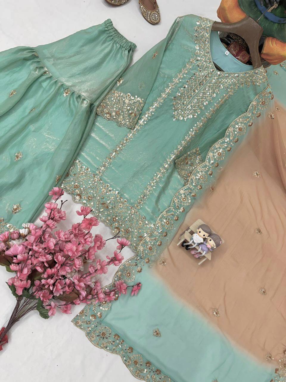 ENHANCE THE BEAUTY OF YOUR WARDROBE WITH THIS NEWLY LAUNCHED KURTI & SHARARA SET