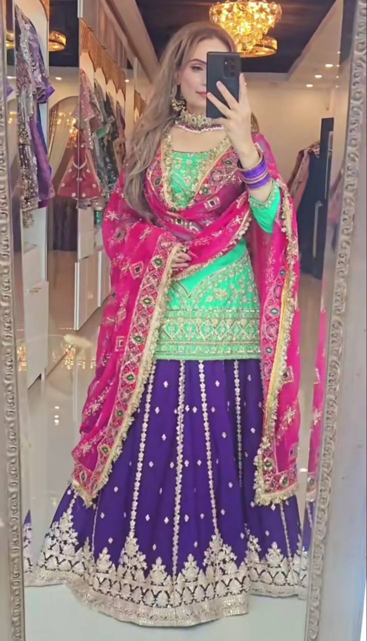 Đěsigner Lehenga -Top In New Fancy Style