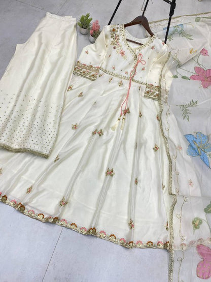 EXCLUSIVE AND DESIGNER SEQUENCE EMBROIDERED 3 PIECE GOWN PAIR