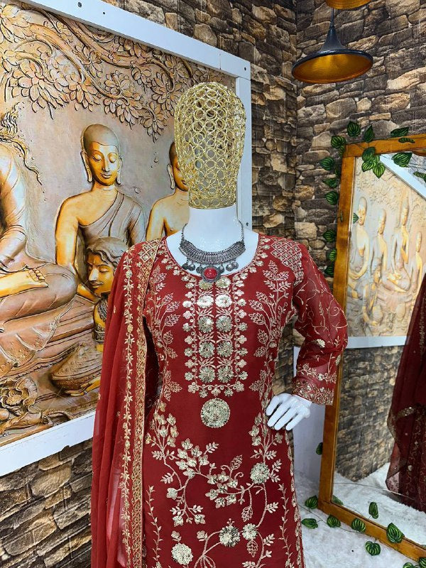 ĐĚSIGNER PARTY WEAR TOP AND PLAZZO. WITH FANCY DUPPATA AND EMBROIDERY WORK