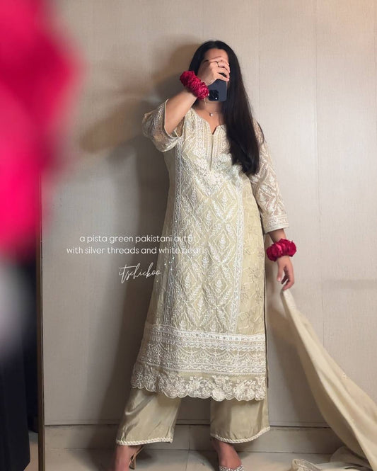 Đěsigner Party Wear Look Pur Heavy Faux Georgette Top Plazzo & Dupatta Set
