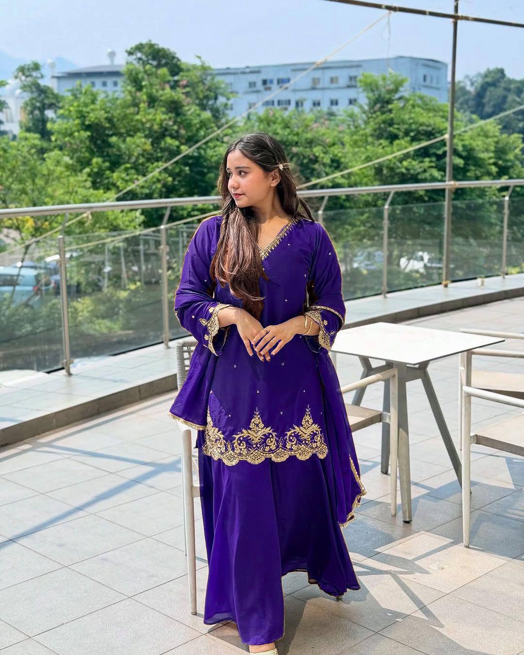 ĐĚSIGNER PARTY WEAR TOP AND PLAZZO. WITH FANCY DUPPATA AND EMBROIDERY WORK*
