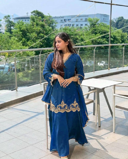 ĐĚSIGNER PARTY WEAR TOP AND PLAZZO. WITH FANCY DUPPATA AND EMBROIDERY WORK*
